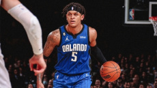 ΝΒΑ: Οι Μάτζικ έκαναν την ανατροπή από το -21 με τους Σίξερς, νίκες για Σανς-Γουίζαρντς