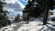 Καιρός: Αν δεν χιονίσει, θα βρέξει, σύμφωνα με τους μετεωρολόγους - Άνοδος της θερμοκρασίας σήμερα