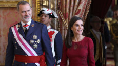 O πρώην σύζυγος σφάζει με το... γάντι τη Λετίθια της Ισπανίας: «Tυπική femme fatale»