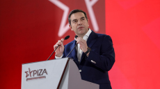 ΣΥΡΙΖΑ: H αγωνία για τους κεντρώους ψηφοφόρους και το νέο άνοιγμα στη μεσαία τάξη