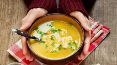 Αυτά είναι τα πιο κατάλληλα τρόφιμα για τις κρύες μέρες του χρόνου