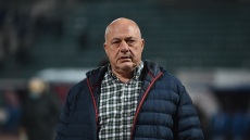 Δείτε βίντεο με τον Μπέο εκτός εαυτού να κυνηγά τα εκχιονιστικά μηχανήματα