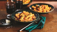 Ραγού κουνουπιδιού με ζυμαρικά