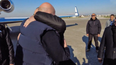 «This is wonderful» έγραψε ο Αμερικανός πρέσβης για την αγκαλιά Δένδια  - Τσαβούσογλου