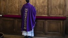 Πορτογαλία: Τουλάχιστον 4.815 παιδιά κακοποιήθηκαν σεξουαλικά από ιερείς τα τελευταία 70 χρόνια