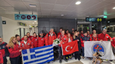 Θεσσαλονίκη: Επέστρεψε από την Τουρκία η Ελληνική Ομάδα Διάσωσης - Χειροκροτήματα και συγκίνηση