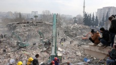 Σεισμός στην Τουρκία: Η απολυτη καταστροφή σε αριθμούς - 3.858 μετασεισμοί σε 10 ημέρες και ζημιές σε 200.000 κτήρια