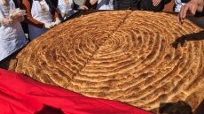 Κοζάνη: Η μεγαλύτερη πίτα «κιχί» που φτιάχτηκε ποτέ - Δείτε βίντεο και φωτογραφίες