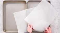 Χαρτί ψησίματος: Από ποια πλευρά πρέπει να το χρησιμοποιούμε