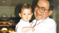 Τέως βασιλιάς Κωνσταντίνος: «Αντίο αγαπημένε απαπά μας» γράφουν τα εγγόνια του, Ολυμπία και Αχιλλέας