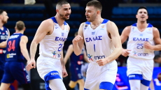 Προκριματικά Παγκοσμίου Κυπέλλου μπάσκετ, Ελλάδα-Σερβία 97-92: «Χρυσά» νιάτα!