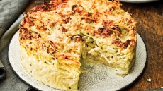 Μακαρονόπιτα με 3 τυριά