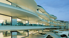 Αθηναϊκή Ριβιέρα: «Απόβαση» Καταριανών για επενδύσεις στο Real Estate 