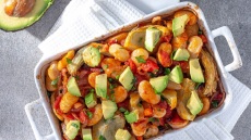 Σαλάτα γίγαντες με αγκινάρες και αβοκάντο