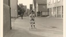 25ο Φεστιβάλ Ντοκιμαντέρ Θεσσαλονίκης: Προβάλει το βραβευμένο ντοκιμαντέρ της Κωστούλας Τωμαδάκη «Η Μητέρα του σταθμού»