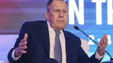 Λαβρόφ: Τα γέλια σε βάρος του όταν είπε ότι ο πόλεμος στην Ουκρανία «ξεκίνησε εναντίον μας»