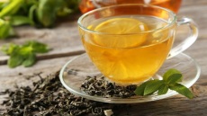 Έχει καφεΐνη το πράσινο τσάι;