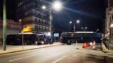 Κουκουλοφόροι πέταξαν πέτρες στα γραφεία του ΟΣΕ στην πλατεία Καραϊσκάκη : 2 συλλήψεις και 5 προσαγωγές