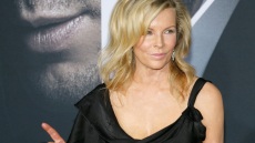 Κιμ Μπάσιντζερ: Παραμορφωμένη από τις πλαστικές η ηθοποιός