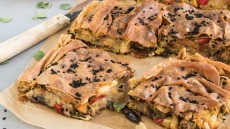 Αυτή την Κυριακή φτιάχνουμε 13 νηστίσιμες και vegan πίτες