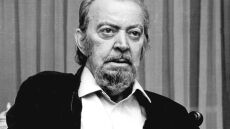 «Ποιητής του ονείρου»: Θεατρική παράσταση για τα 100 χρόνια από τη γέννηση του Τάσου Λειβαδίτη