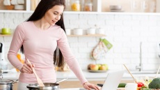 7 τρόποι για να εξοικονομήσετε χρόνο στην κουζίνα σας