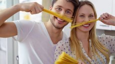 Οι top τροφές για ήρεμο και ποιοτικό ύπνο – Ναι, επιτρέπεται η μακαρονάδα!