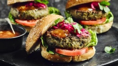 Vegan burger από φακές έχετε δοκιμάσει; 