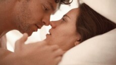 Μαύρο Ρόδο: Η ερωτική σκηνή Ελισάβετ και Πέτρου «ξαγρύπνησε» το Twitter