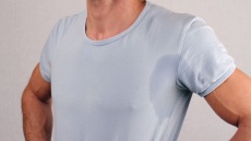 Η μυρωδιά του ιδρώτα των άλλων βοηθά στη θεραπεία του κοινωνικού άγχους, δείχνει μελέτη