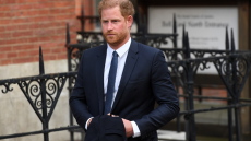 Επίσκεψη-έκπληξη του πρίγκιπα Χάρι στο Λονδίνο - Ο Κάρολος δεν θα τον δει, γιατί είναι... πολύ απασχολημένος