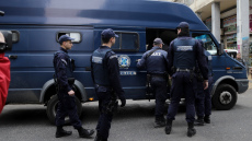 200 αστυνομικοί έβαλαν τέλος σε σπείρα δουλεμπόρων - Είχαν μεταφέρει 2.200 μετανάστες