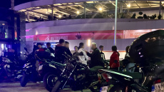 Συμπλοκή ανηλίκων σε εμπορικό κέντρο στον Άγιο Δημήτριο - Τρεις τραυματίες