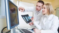 Καρκίνος: Ποια ώρα είναι καταλληλότερη για τη χημειοθεραπεία και την ανοσοθεραπεία