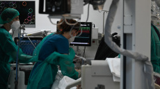 Γιατί καθυστερούν τα δωρεάν απογευματινά χειρουργεία – Πότε θα είναι έτοιμα