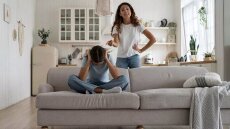 Γονείς: Η σκληρή διαπαιδαγώγηση πλήττει τον ψυχισμό του παιδιού