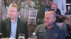 Αλαφούζος σε εκπρόσωπο της ΑΕΚ: «Εμένα με έκλεισαν στο ασανσέρ, δεν με έκλεισαν στην φυλακή»