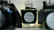 Η ποτοποιία Πολυκαλά στην Ομόνοια μετρά πάνω από 120 χρόνια ιστορίας