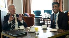 Μπέλφαστ - Μπάιντεν σε Σούνακ: Η ιστορία σας είναι η ιστορία μας και το μέλλον σας το μέλλον μας