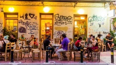 Αφιέρωμα στο ιστορικό κέντρο της Αθήνας: 5 γευστικές εμπειρίες στον Κεραμεικό και το Μεταξουργείο