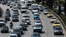 Στους δρόμους χιλιάδες εκδρομείς για το τριήμερο του Αγίου Πνεύματος, έκκληση από τις Αρχές στους οδηγούς