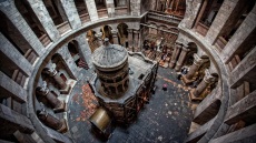 Η ισραηλινή αστυνομία εμπόδισε «για πρώτη φορά μετά από αιώνες» τον Καθολικό Πατριάρχη Ιεροσολύμων να εισέλθει στον Πανάγιο Τάφο
