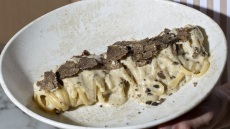 Cacio e pepe από το νέο ιταλικό της Πραξιτέλους