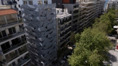 Θεσσαλονίκη: Κτίριο αλλάζει χρώμα ανάλογα με τον καιρό - Δείτε φωτογραφίες