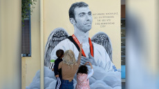 Σταυρούπολη: Ο Αλέξανδρος Νικολαΐδης σε γκράφιτι με... φτερά αγγέλου - Δείτε φωτογραφίες