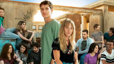 «Salade Grecque»: Πώς ζουν οι Γάλλοι στην Αθήνα, στη νέα σειρά της Amazon