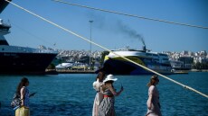 Αγίου Πνεύματος: Για ποιους είναι αργία και πως αμείβεται
