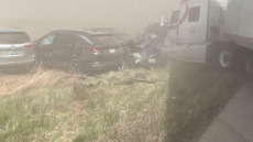 ΗΠΑ: Θανατηφόρα καραμπόλα με δεκάδες ΙΧ και φορτηγά από ανεμοθύελλα