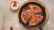 Ζύμες στο τηγάνι: 6 λαχταριστές και εύκολες συνταγές