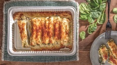 Αυτή την Κυριακή βάζουμε στον φούρνο 10 διαφορετικά λαχταριστά κανελόνια